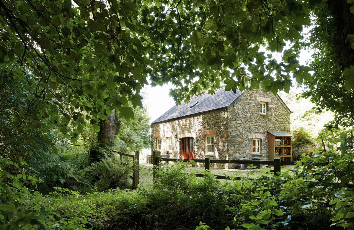 Cwm Bach a british holiday cottage for 4 in , 