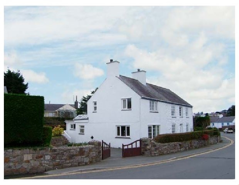 Glan Y Don Bach a british holiday cottage for 4 in , 