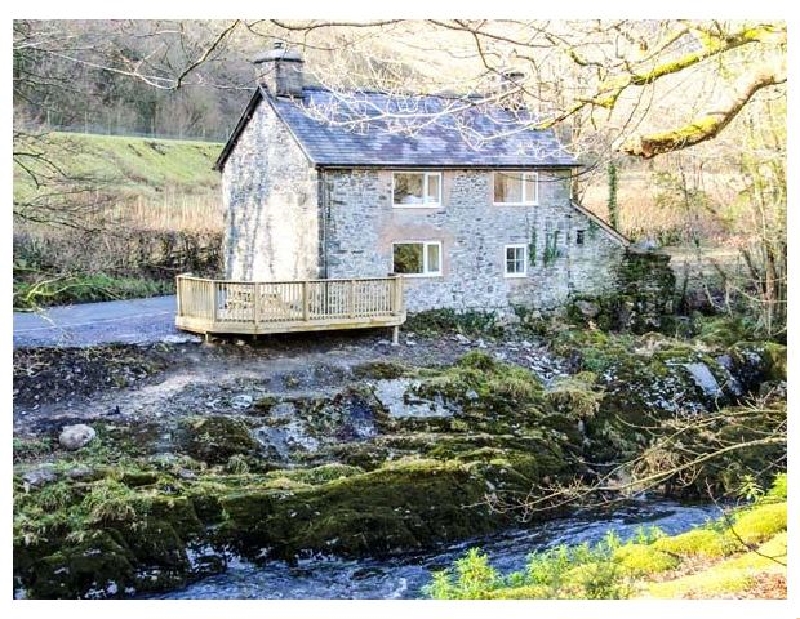 Pen Y Bont a british holiday cottage for 4 in , 