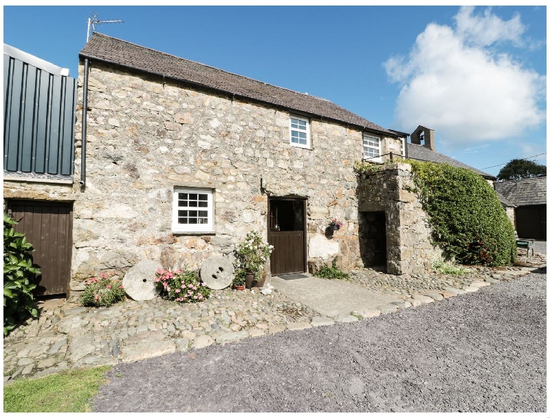 Stable 2 a british holiday cottage for 4 in , 