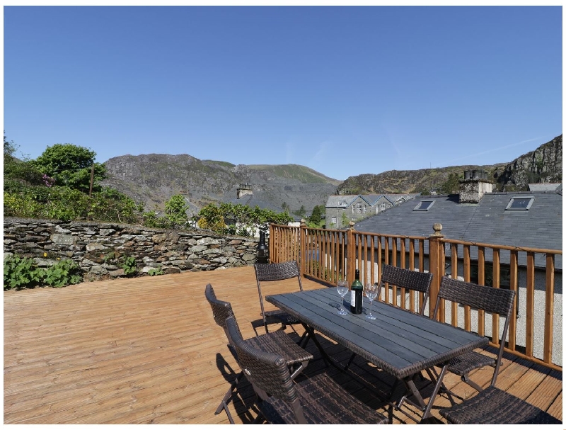 Pen Y Garreg a british holiday cottage for 6 in , 