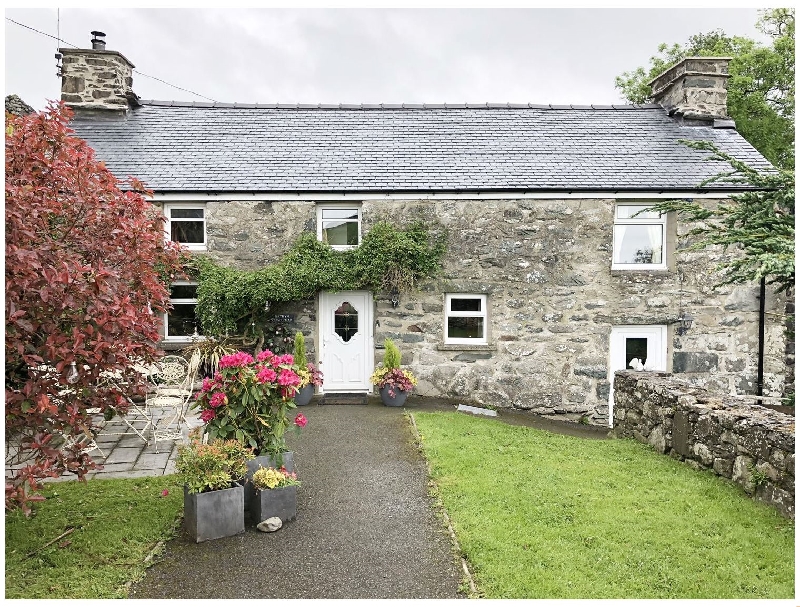 Click here for more about Cefn Uchaf Cottage