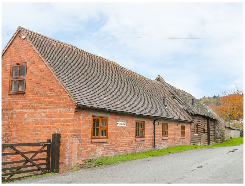 Click here for more about Old Hall Barn 4
