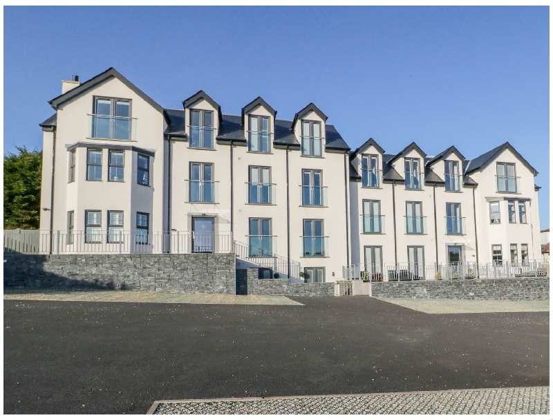 Click here for more about Hafan Traeth (Beach Haven)