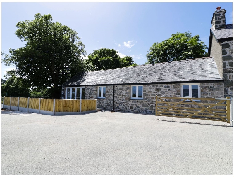 Cefn Bryn Bach a british holiday cottage for 4 in , 
