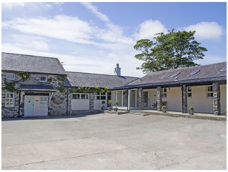Click here for more about Bryn Eira Stables