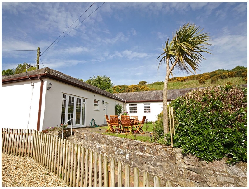 Click here for more about Menai Cottage