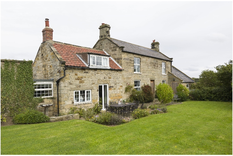 Click here for more about Hillside Cottage